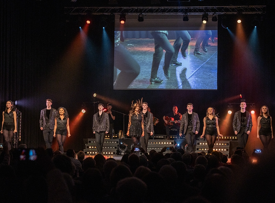 Thumbnail: DANCE MASTERS