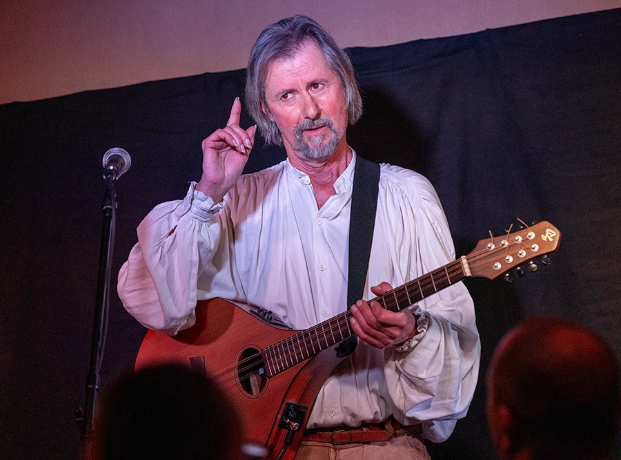 Thumbnail: KLAUS ADOLPHI