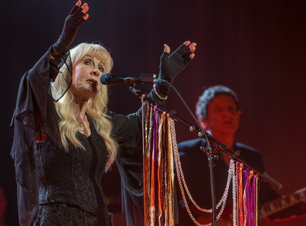 Thumbnail: Visions Of Fleetwood Mac