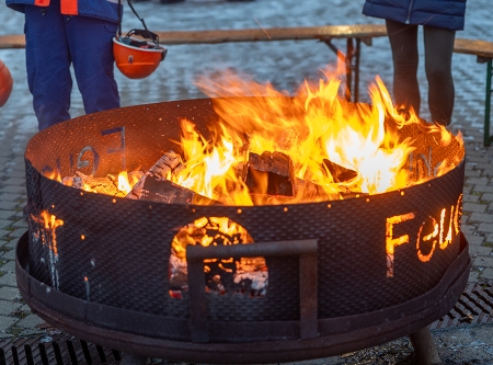 Thumbnail: Neuenhagener Neujahrsfeuer