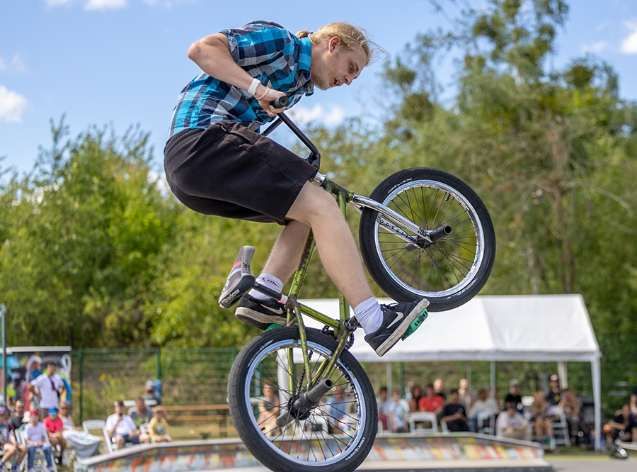 Thumbnail: BMX & Skater Action NHG-JAM