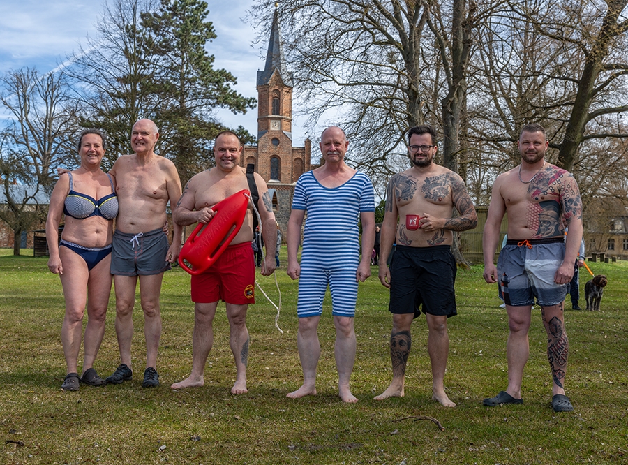 Thumbnail: Anbaden im Klostersee