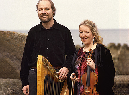 Thumbnail: Thomas Loefke & Maíre Breatnach (Celtic Fiddle, Harp und Song)