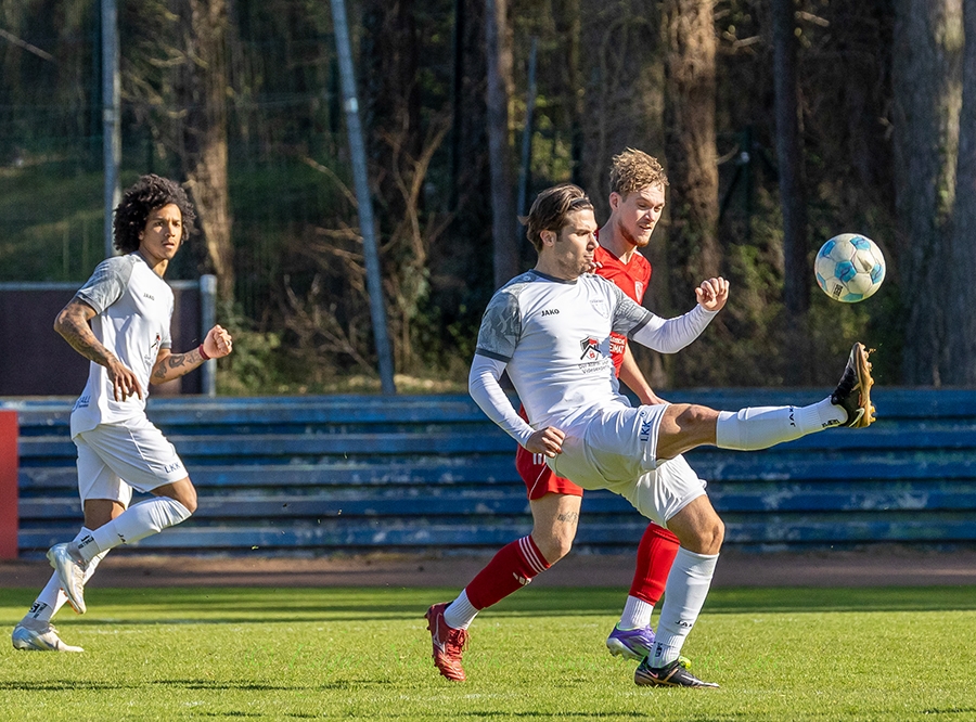 Thumbnail: Heimspiel des SV Blau-Weiß Petershagen-Eggersdorf