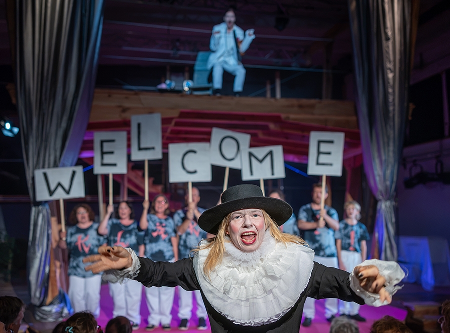 Thumbnail: Premiere: Der Besuch der alten Dame