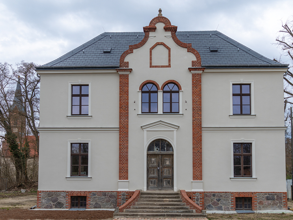 Thumbnail: Sprechstunde im Gutshaus der Zukunft Altfriedland gGmbH