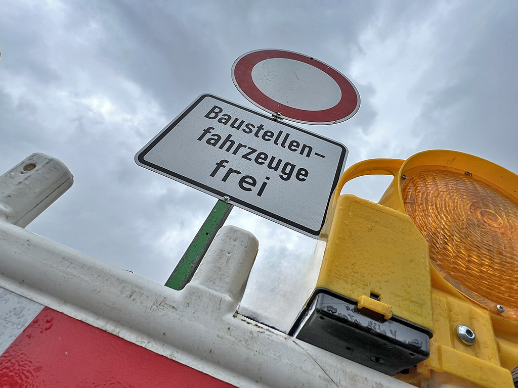 Thumbnail: Vollsperrung der Straße Am Biotop