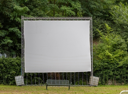 Thumbnail: Sommerkino im Park