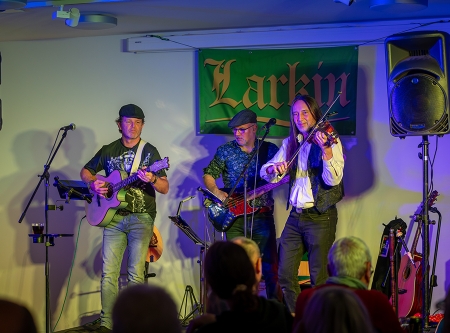 Thumbnail: Irish Folk mit Larkin