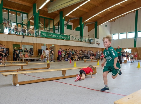 Thmubnail: Große Bühne für kleinen Handballer 