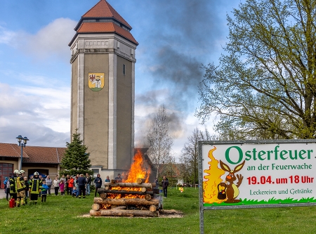 Thmubnail: Osterfeuer in Müncheberg