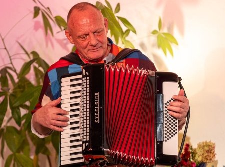 Thumbnail: Wohnzimmerkonzert mit Torsten Riemann