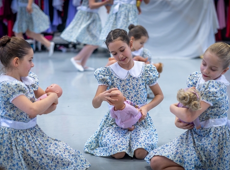Thumbnail: Tanztheater trainierte für Auftritt